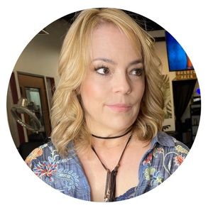 Meet your Posher, Lisa